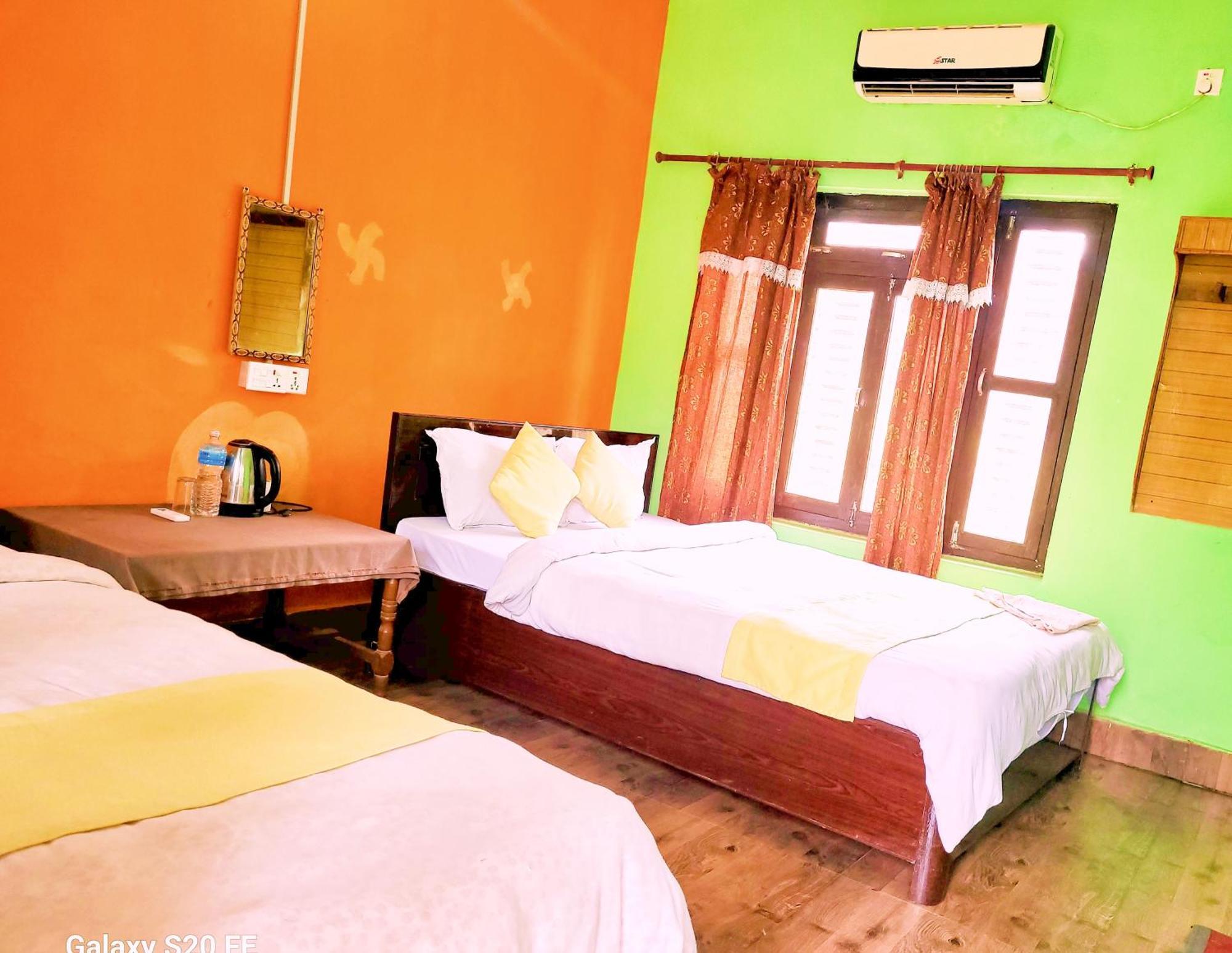 Hotel Butterfly - Peaceful Garden For Nature Lovers Sauraha Zewnętrze zdjęcie
