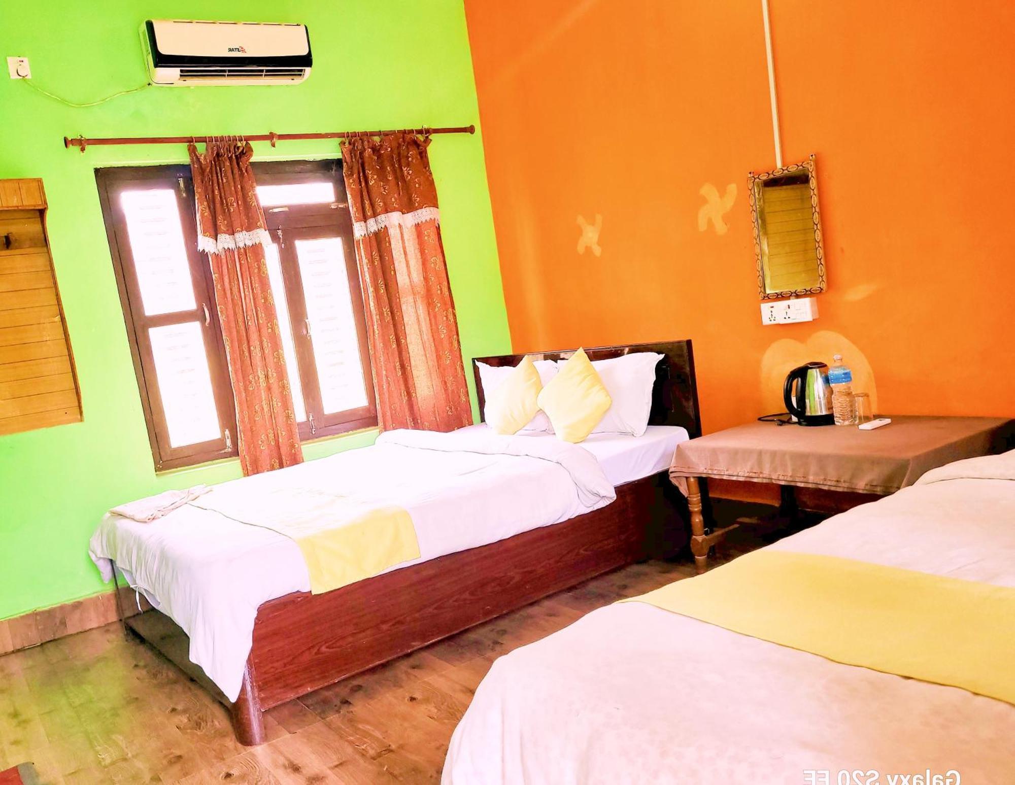 Hotel Butterfly - Peaceful Garden For Nature Lovers Sauraha Zewnętrze zdjęcie